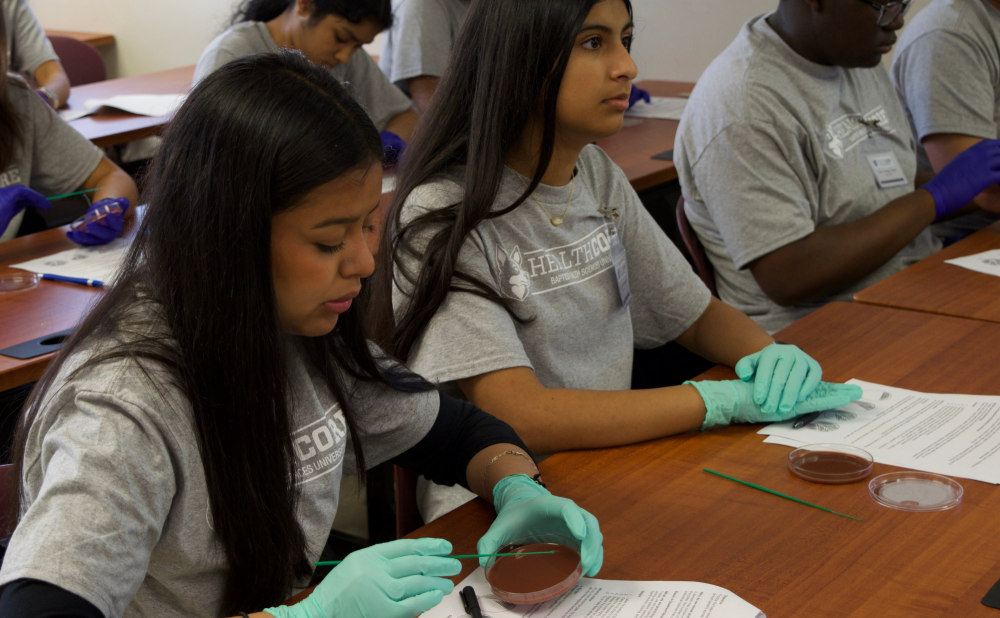 Baptist University HealthCORE Hosts 5th STEM Summer Camp