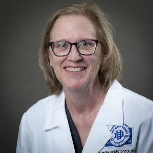 Headshot of Connie Willis 