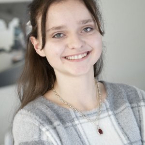 Student, Savannah Headshot