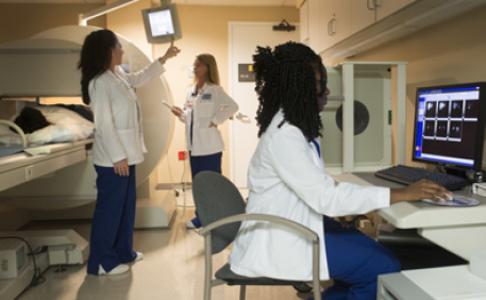 students working in nuclear medicine tech lab