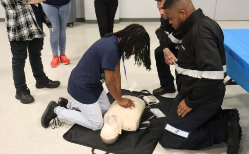 Learning Cpr at healthCORE camp